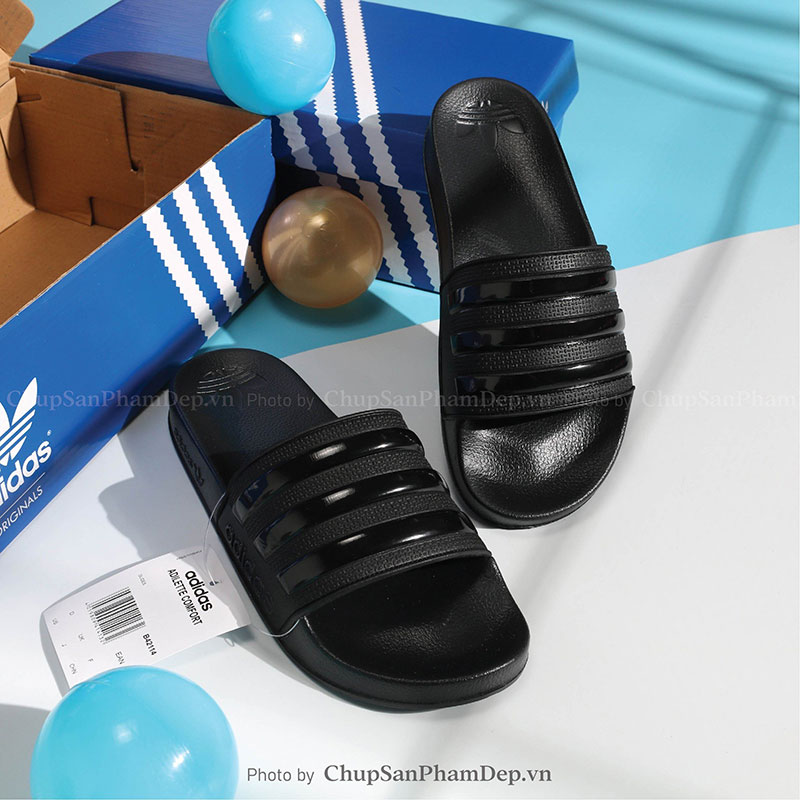 Dép Quai Ngang 3 Sọc Logo Đế Adidas Cổ Điển