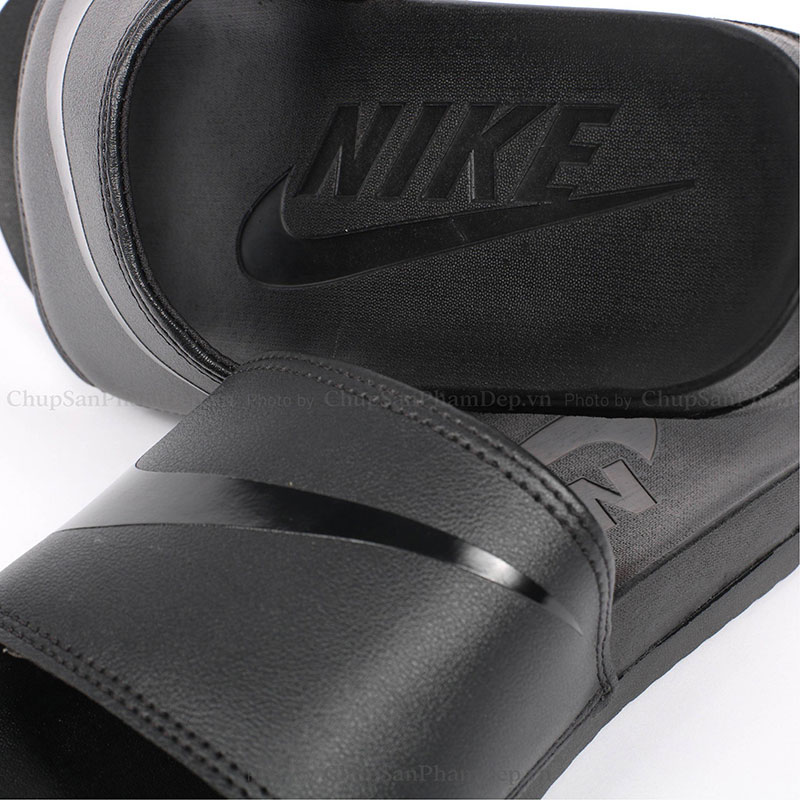 Dép Plus Quai Ngang Dấu Móc Nike Đen Thể Thao